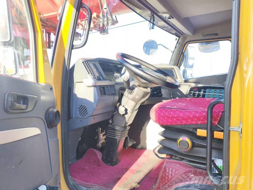 Sany SAC4500T Автокраны