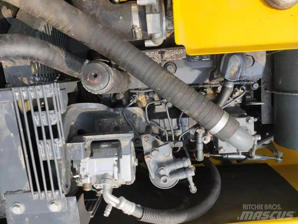 Komatsu PC 130 LC Гусеничные экскаваторы