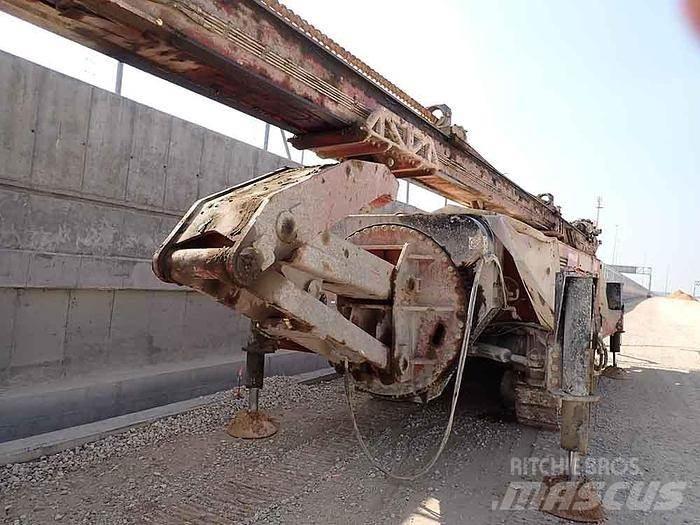 EGT TD815 Буровые вышки