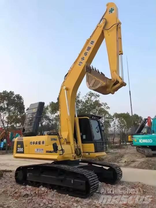 Komatsu PC200-8 Гусеничные экскаваторы