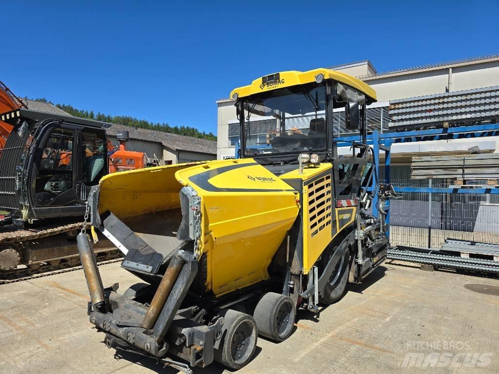 Bomag BF 300 P-2 Асфальтоукладчики