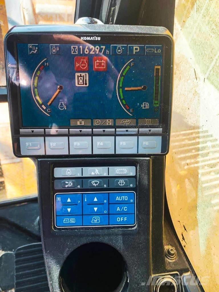 Komatsu PC 230 NHD Гусеничные экскаваторы