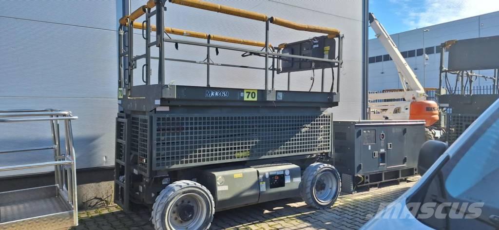 JLG M 3369 Ножничные подъемники