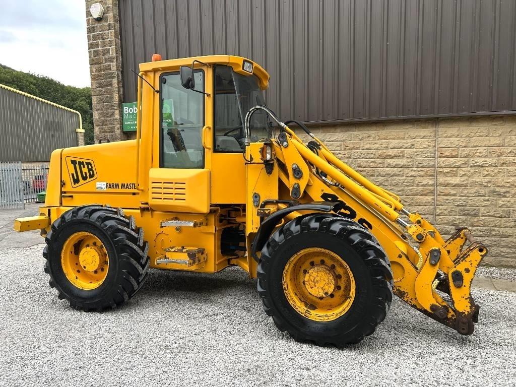 JCB 412S Сельскохозяйственные телескопические погрузчики