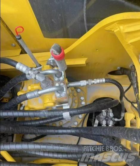Komatsu 220-8K Гусеничные экскаваторы