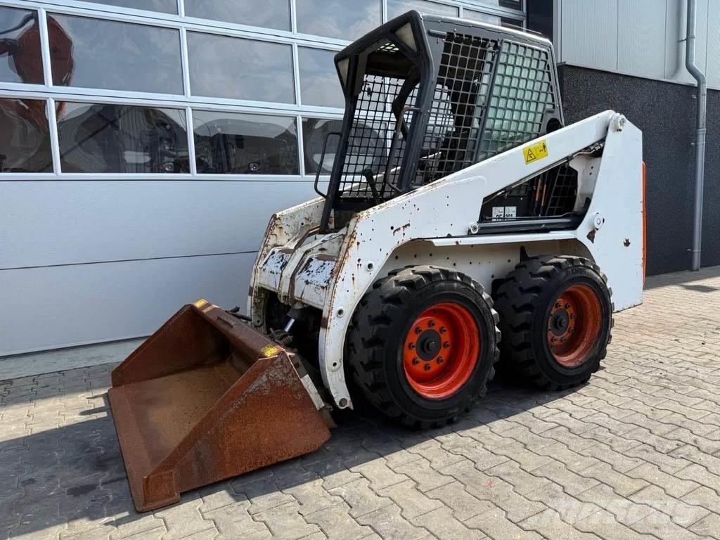 Bobcat S130 Мини-погрузчики