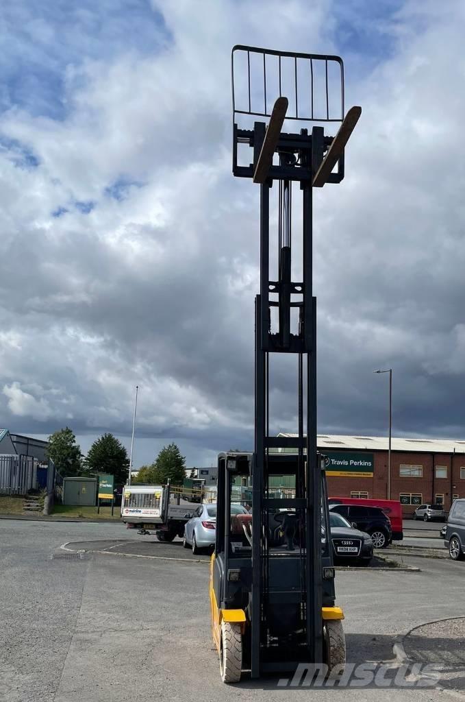 Jungheinrich TFG 320 Газовые погрузчики