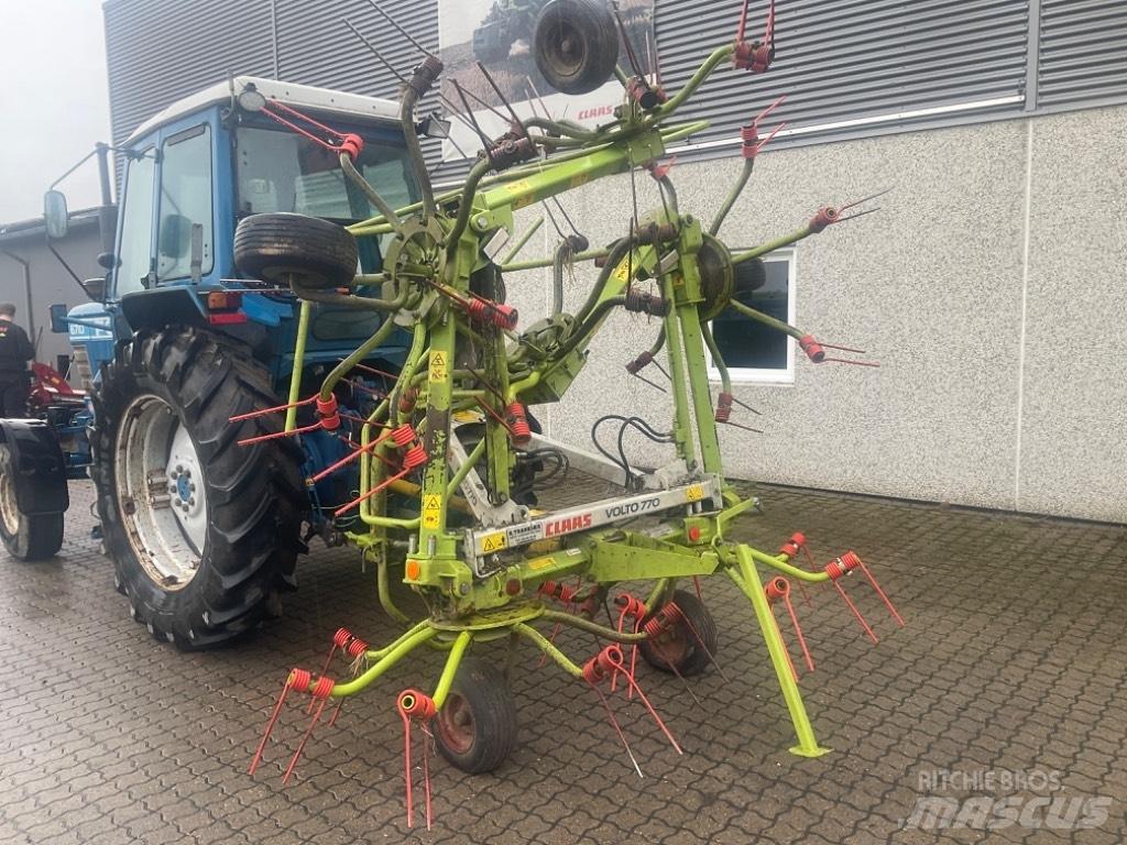 CLAAS Volto 770 Грабли-ворошилки