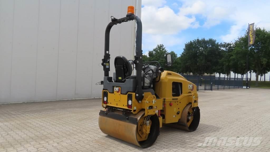 CAT CB2.7GC Катки тротуарные