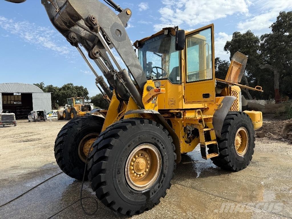 Volvo L 90 E Фронтальные погрузчики