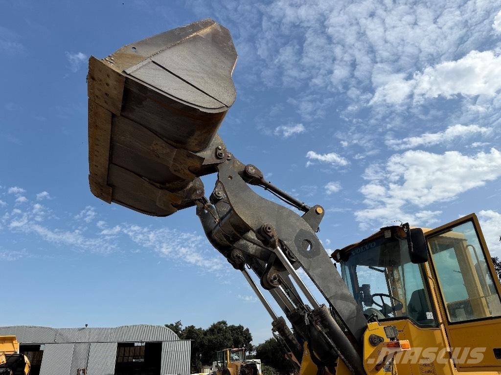 Volvo L 90 E Фронтальные погрузчики