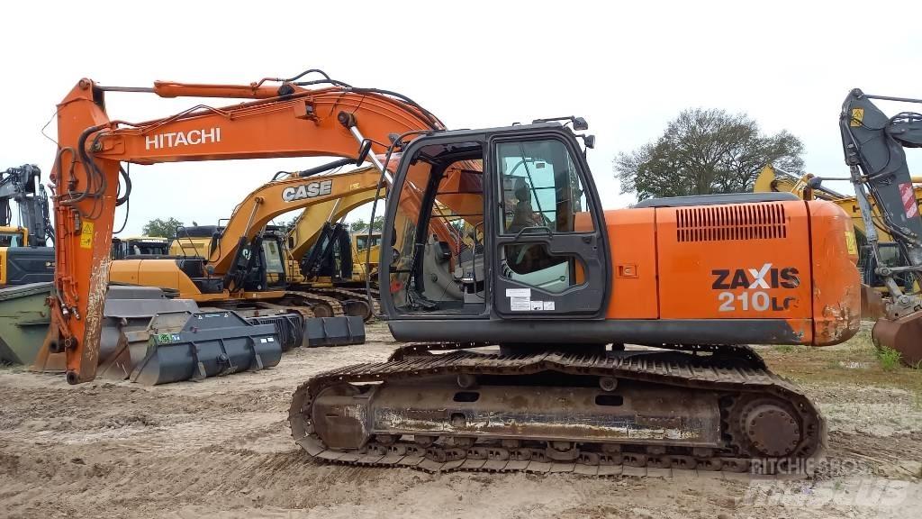 Hitachi ZX 210 LC-3 Гусеничные экскаваторы