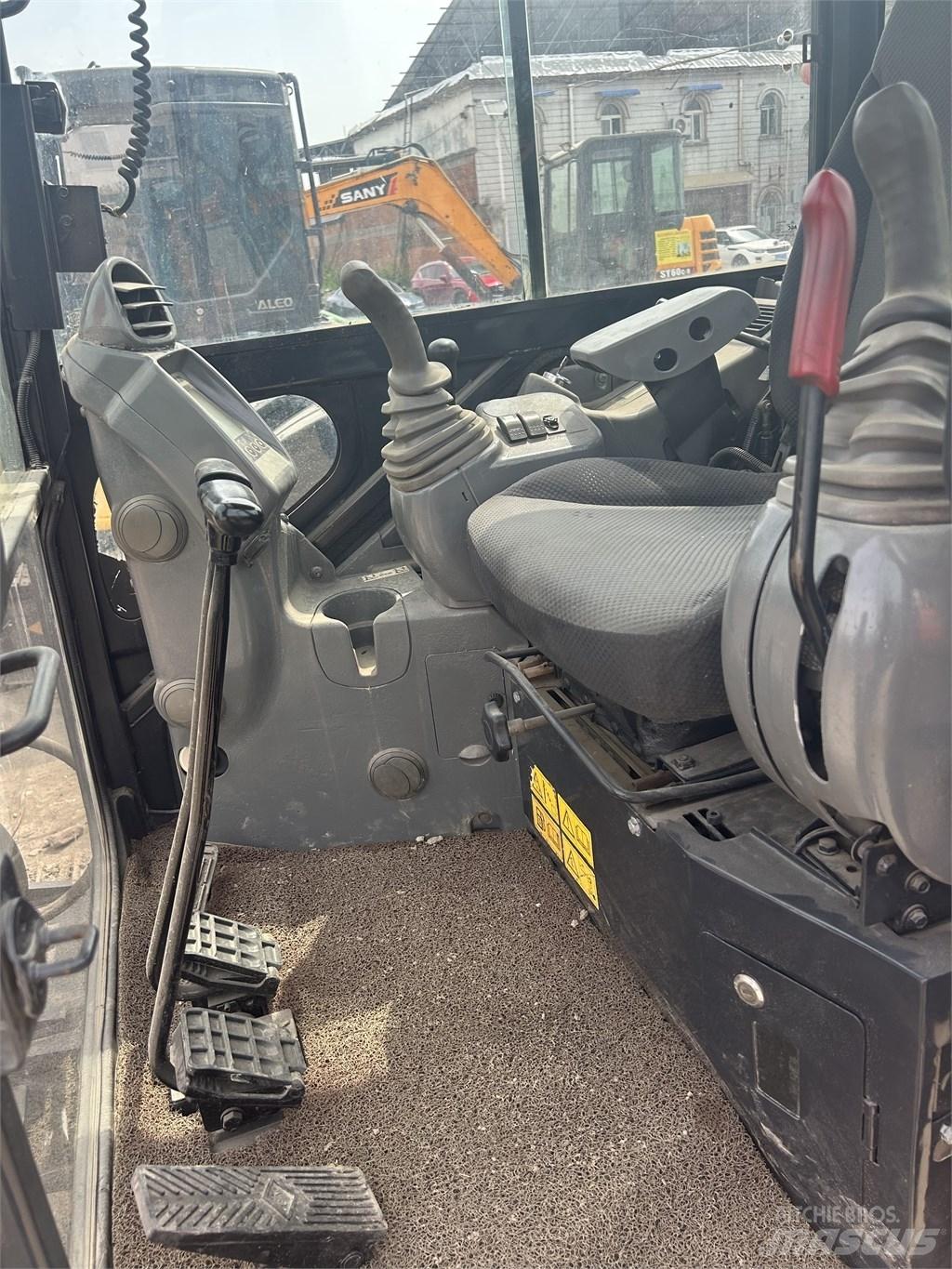 Hitachi ZX55 Мини-экскаваторы