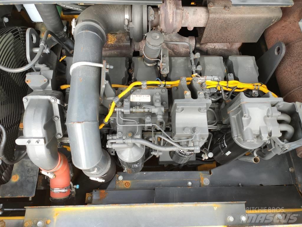 Komatsu PC450-8 Гусеничные экскаваторы
