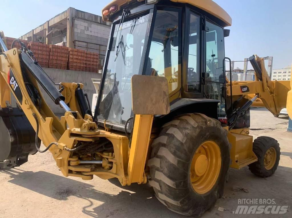 CAT 420 F Экскаваторы-погрузчики