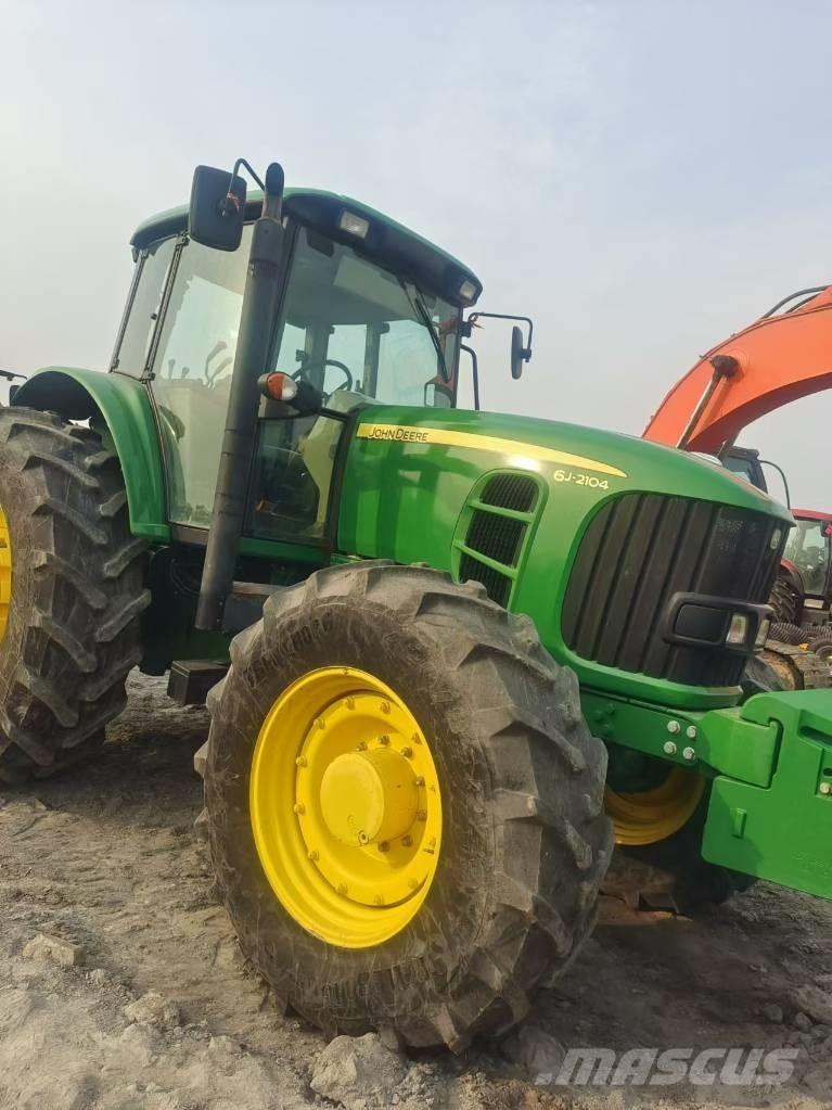 John Deere 6J-2104 Трактора