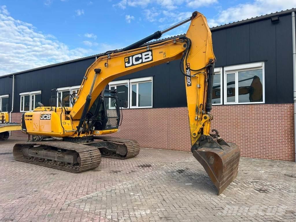 JCB JS220LC Гусеничные экскаваторы