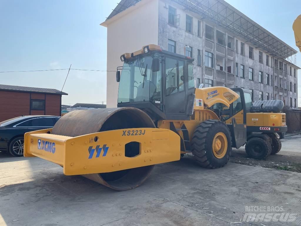 XCMG XS 223 J Грунтовые катки