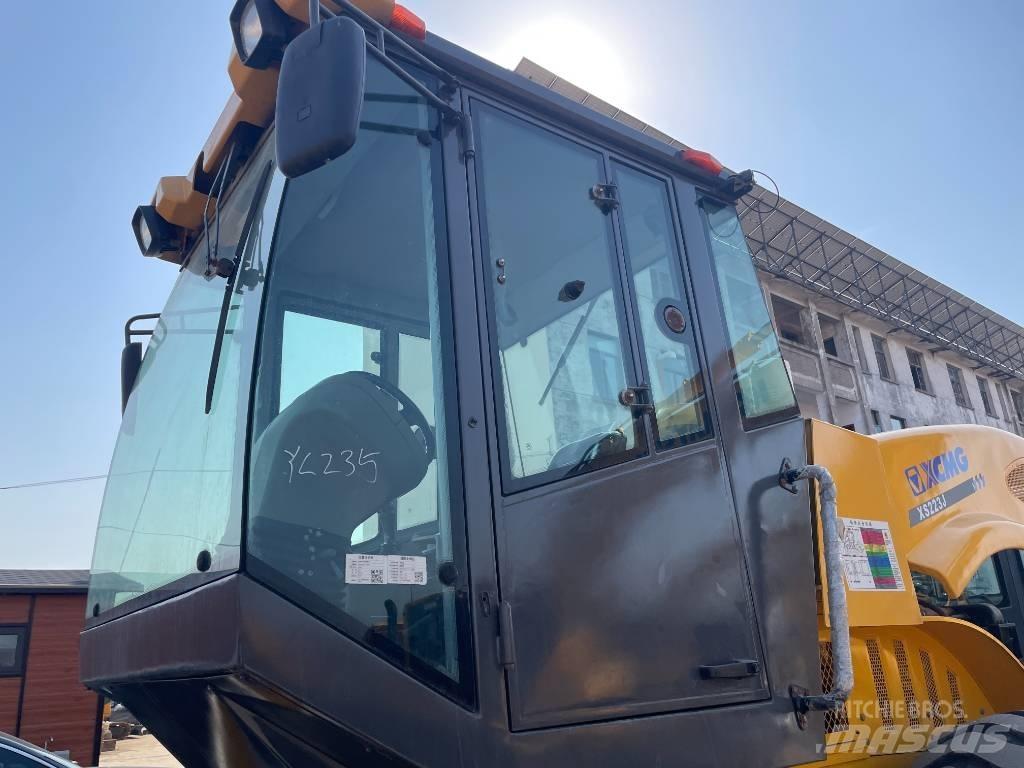 XCMG XS 223 J Грунтовые катки