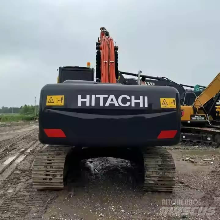 Hitachi ZX200 Гусеничные экскаваторы