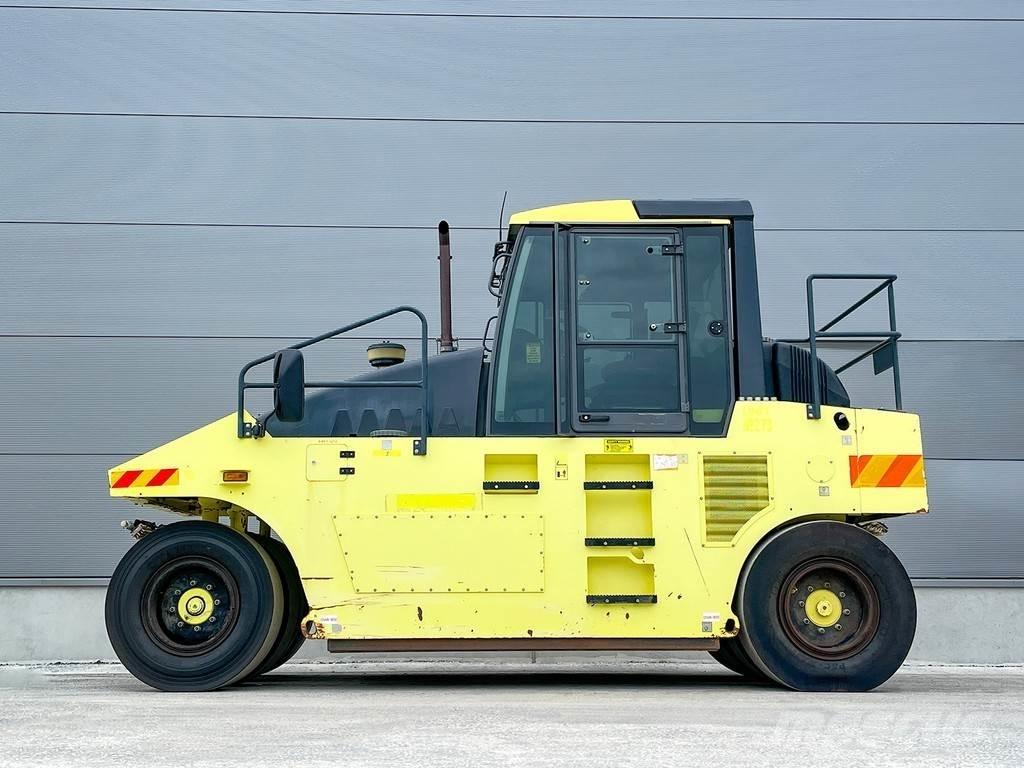 Ammann AP 240 Пневматические катки