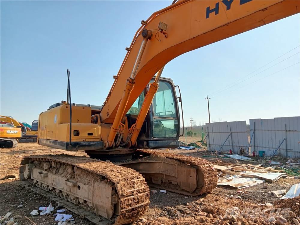 Hyundai R225LC-7 Гусеничные экскаваторы