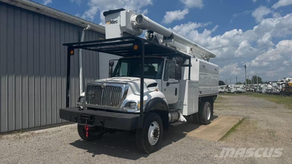 Altec LRV55 Автовышки