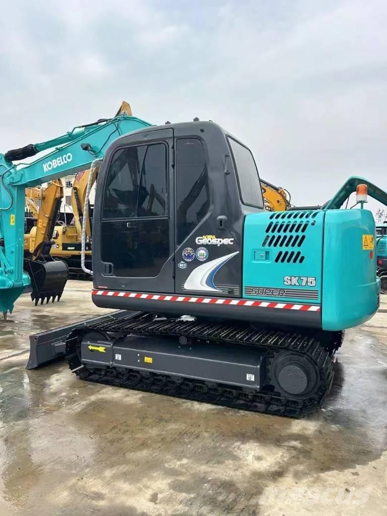 Kobelco SK 75 Гусеничные экскаваторы