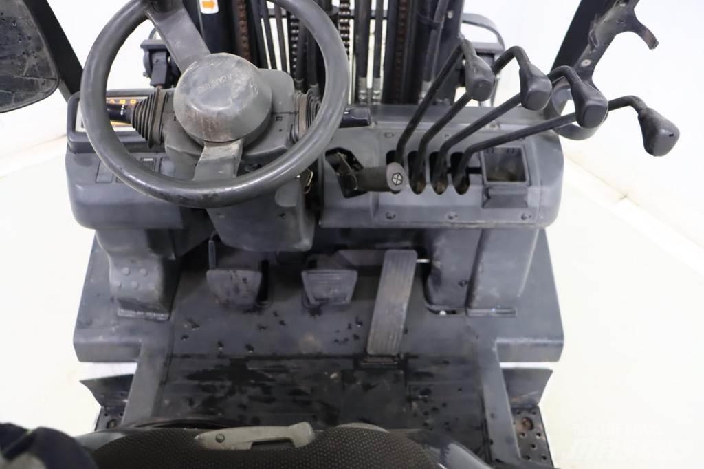 Nissan U1D2A20LQ Газовые погрузчики