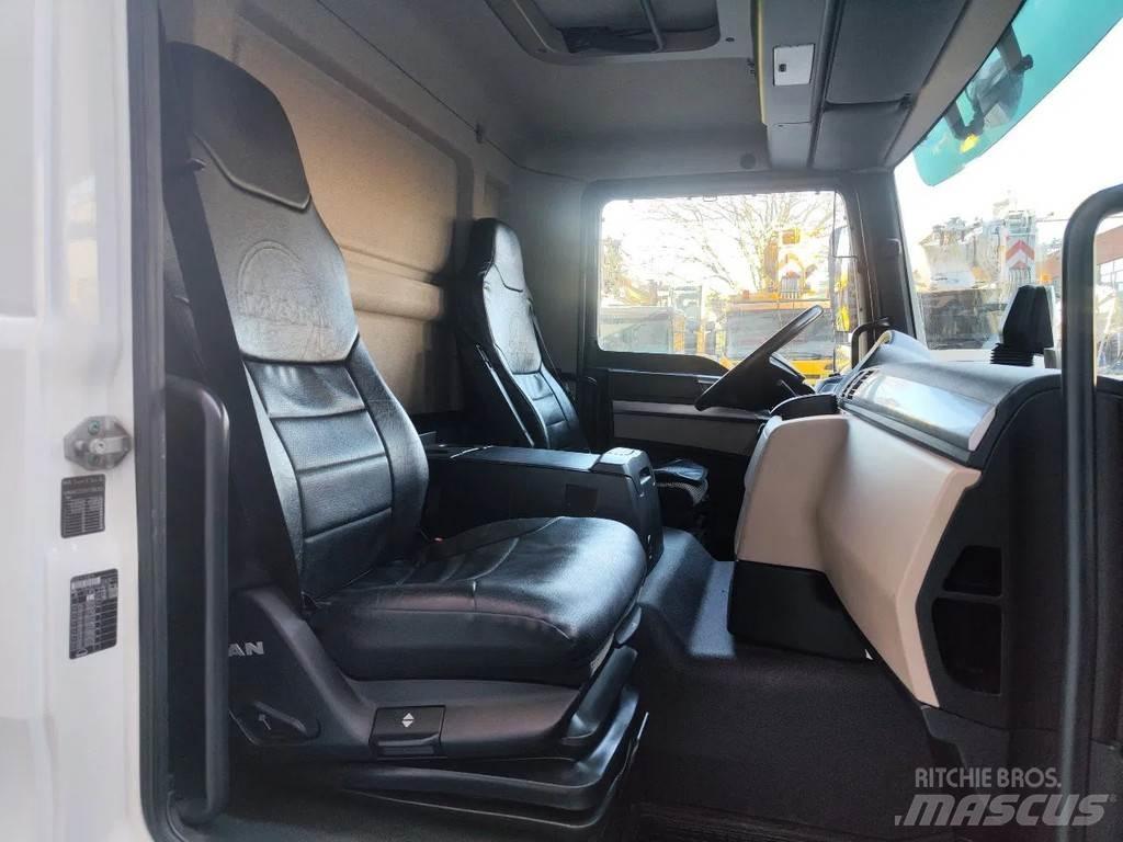 MAN TGL 8.220 4x2 Шасси с кабиной