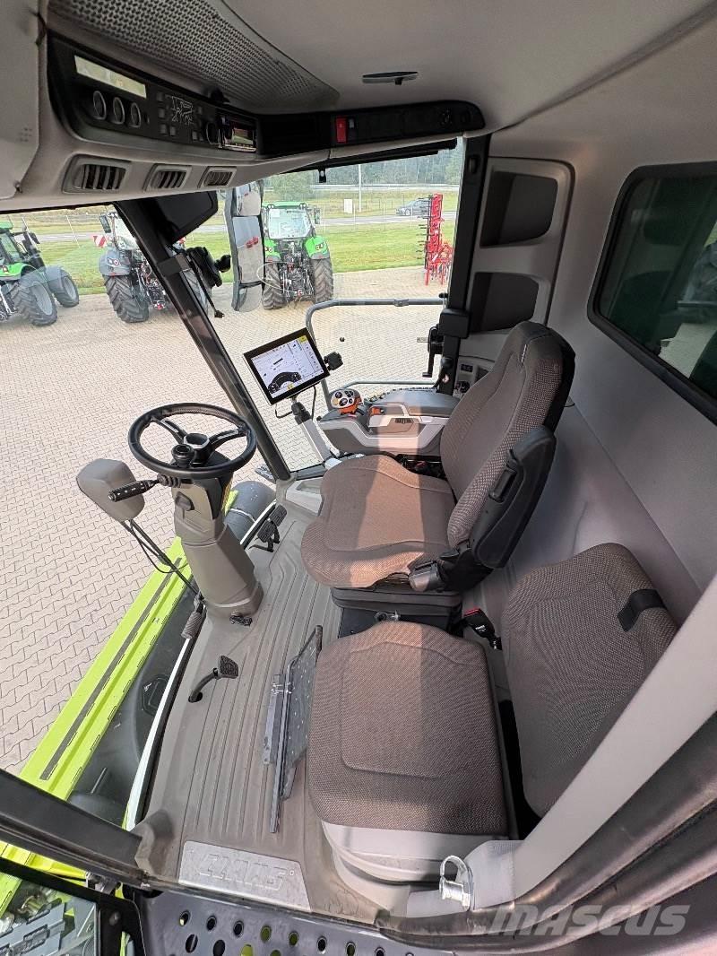 CLAAS TRION 750 Зерноуборочные комбайны