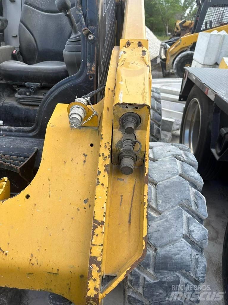 CAT 262 D Мини-погрузчики