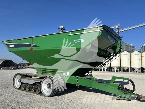 Brandt 1320XT Прицепы перегрузчики зерна