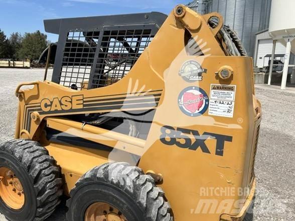 CASE 85XT Мини-погрузчики
