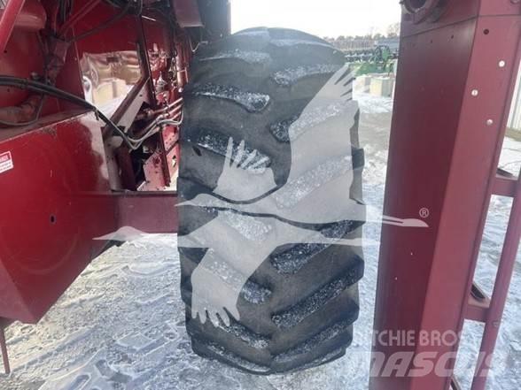 Case IH 1680 Зерноуборочные комбайны