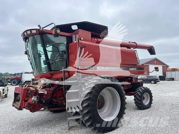 Case IH 2588 Зерноуборочные комбайны