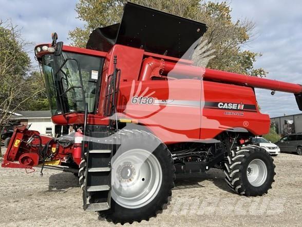 Case IH 6130 Зерноуборочные комбайны