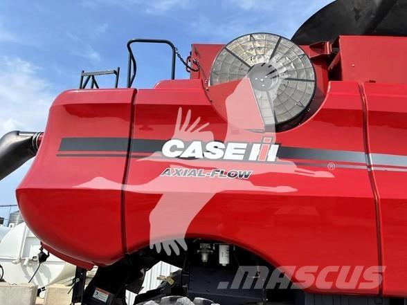 Case IH 8010 Зерноуборочные комбайны