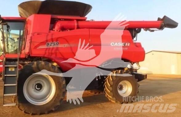 Case IH 8250 Зерноуборочные комбайны