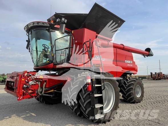 Case IH 8250 Зерноуборочные комбайны