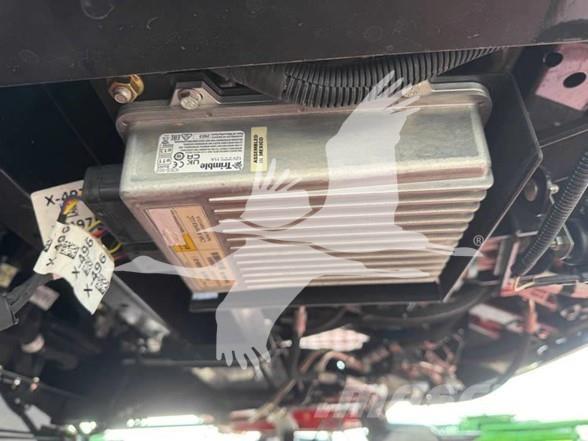 Case IH 8250 Зерноуборочные комбайны