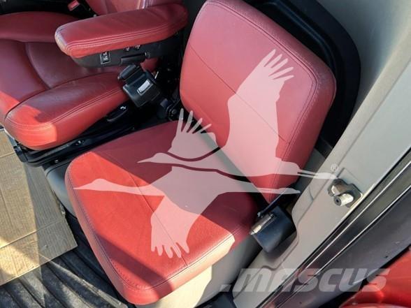 Case IH 9240 Зерноуборочные комбайны