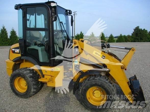 CAT 903D Фронтальные погрузчики