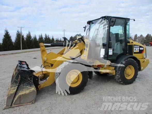 CAT 906M Фронтальные погрузчики