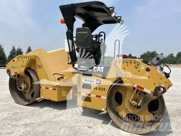CAT CB54XW Грунтовые катки