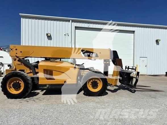 CAT TL943C Телескопические погрузчики