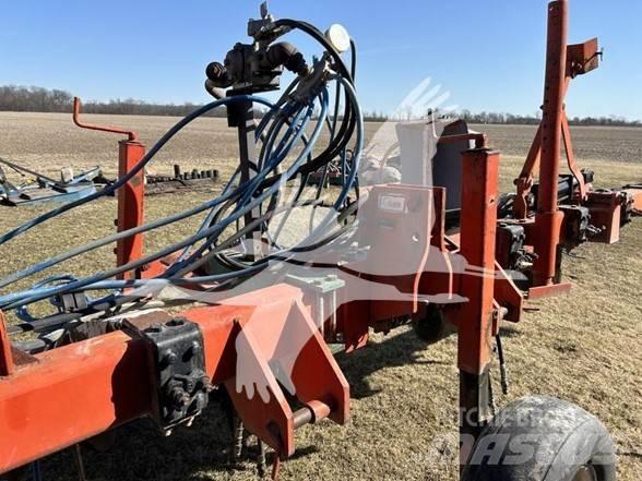 Clark TB3542 Строительная техника - Другие
