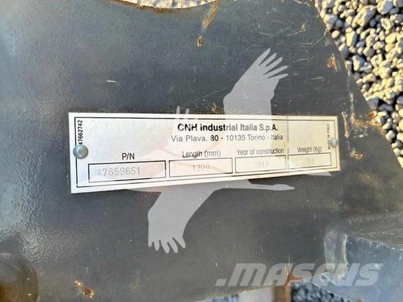 CNH 60 FORKS Строительная техника - Другие