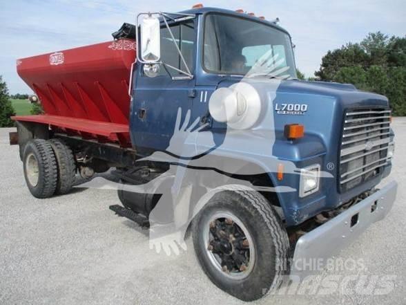 Ford LN7000 Строительная техника - Другие