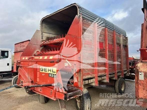 Gehl BU920 Кормовые вагоны